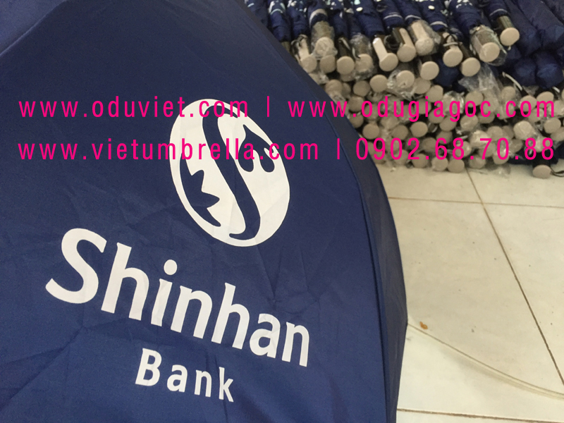 xưởng sản xuất ô dù cầm tay in logo quảng cáo